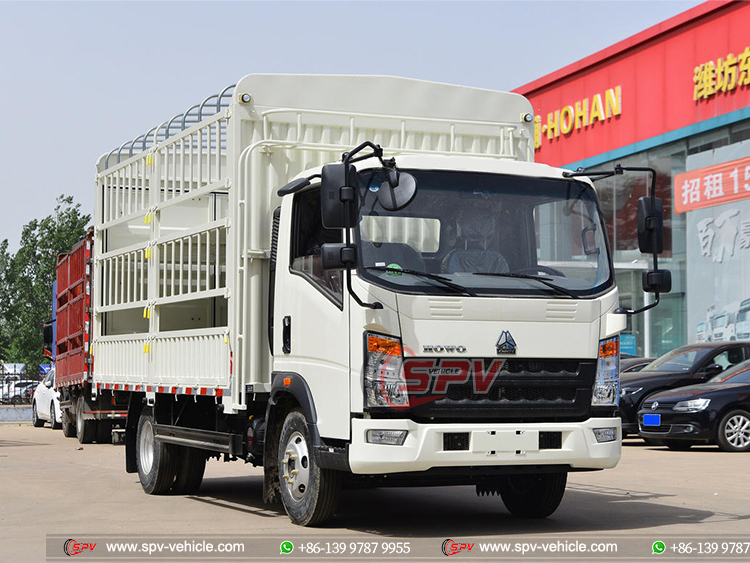 HOWO 4X2 Light Fence Truck - Front Left Side